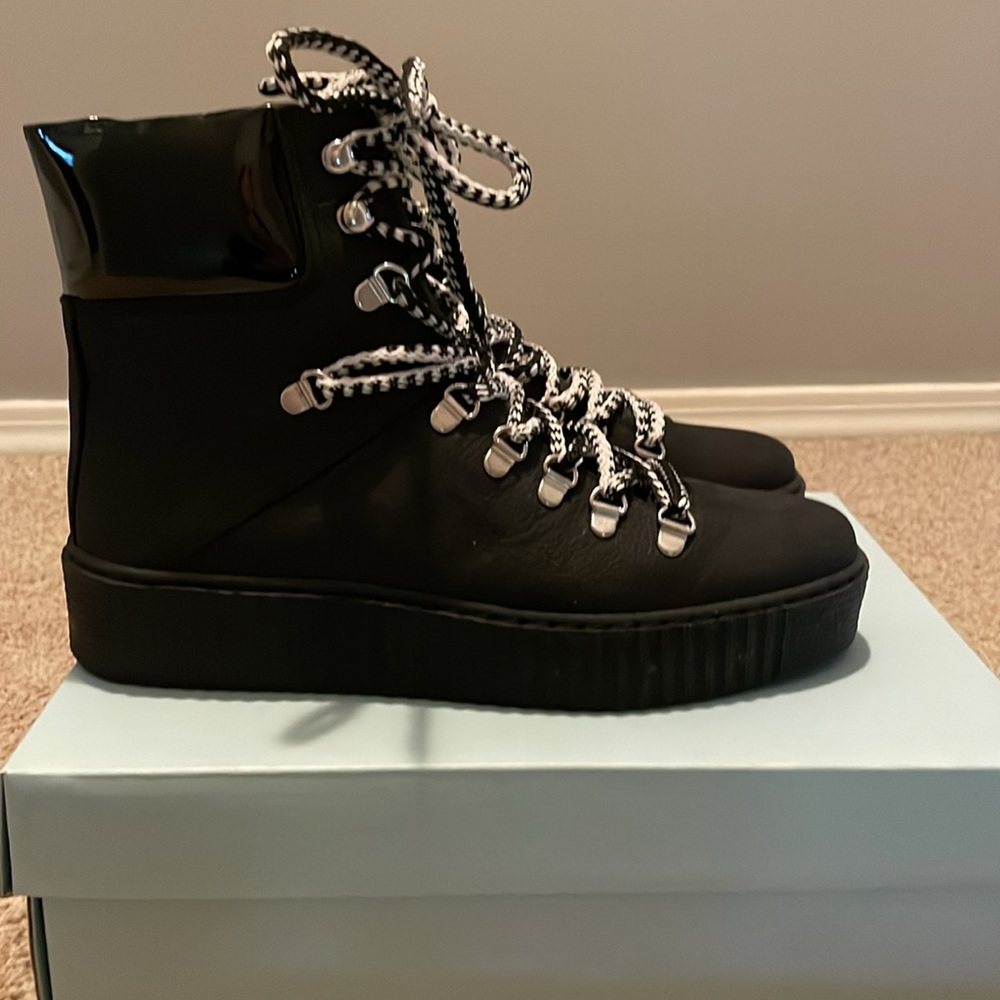 Boots - Picture 2 of 7
